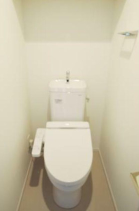 トイレ　ゆったりとした空間のトイレです