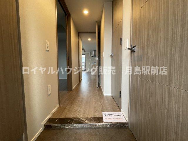 玄関　※別部屋参考写真