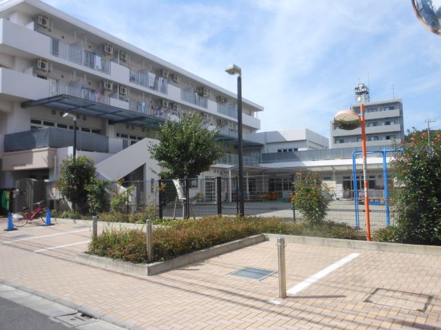 幼稚園・保育園　中央保育園（幼稚園・保育園）まで160m