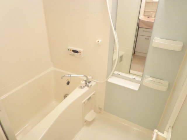 バス・シャワールーム　日々の暮らしに欠かせないお風呂です