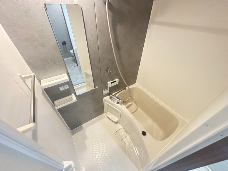 バス・シャワールーム　※別部屋参考写真