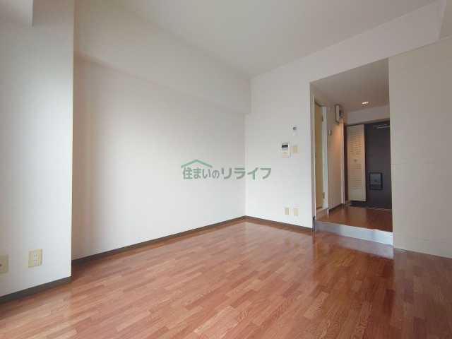 居室・リビング　別部屋参考写真となります