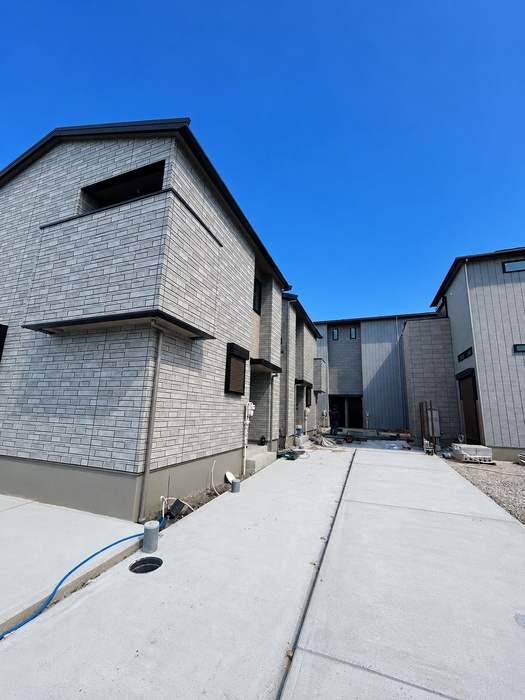 建物外観　建築中