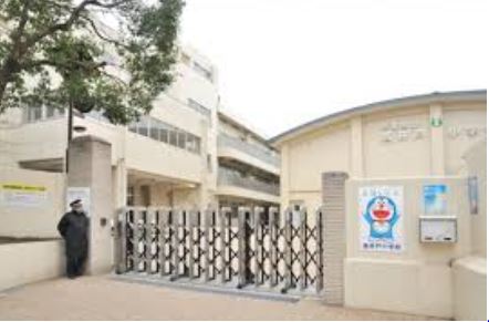 小学校　杉並区立高井戸小学校（小学校）まで417m