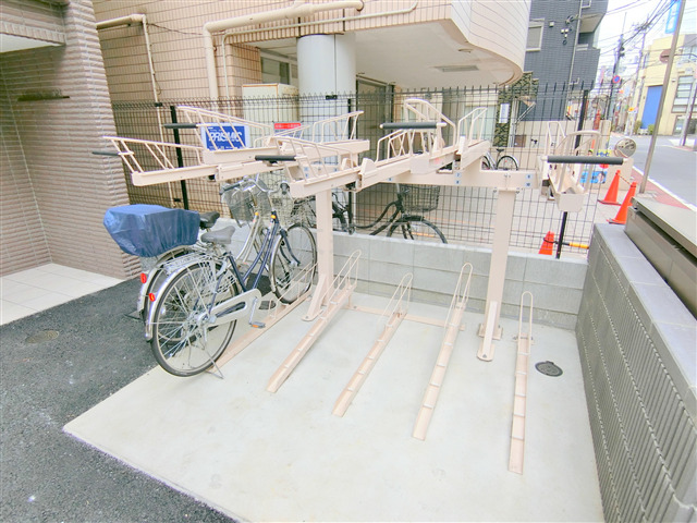 その他共有部分　ラック式の駐輪場