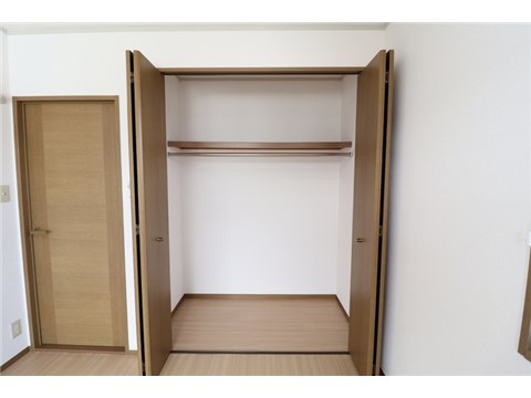 収納　南洋室クローゼット