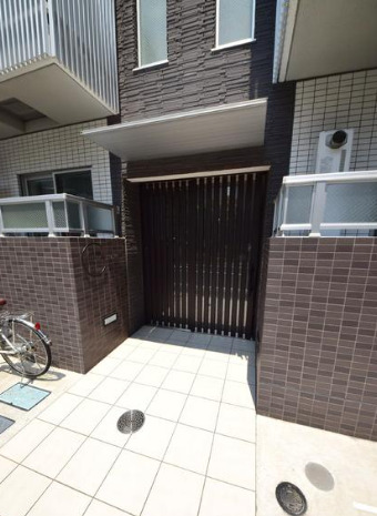 エントランス　毎日通るエントランスはこのようになっています