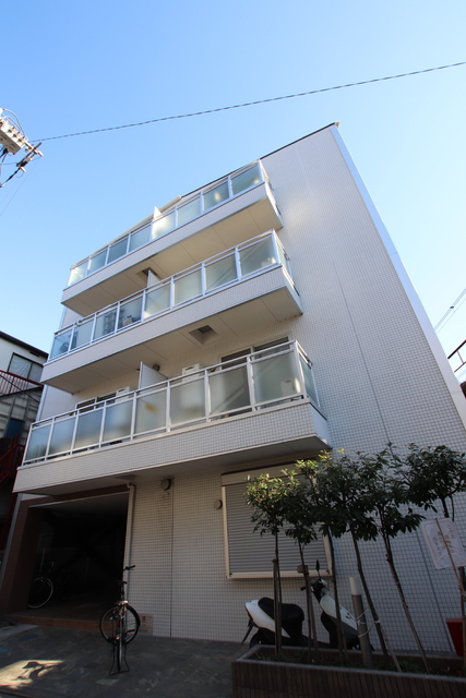 建物外観　東京メトロ日比谷線「三ノ輪」駅まで徒歩５分！