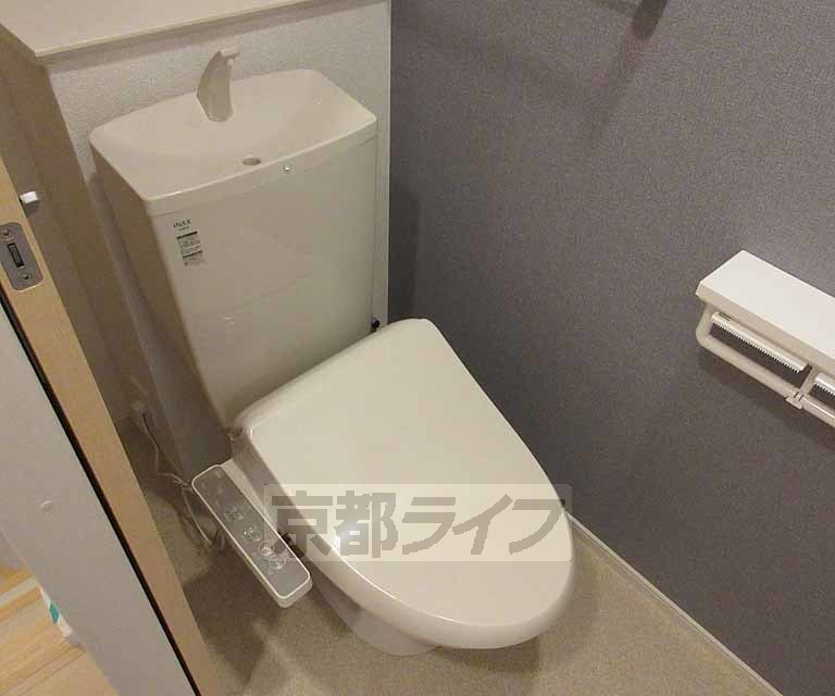 トイレ　清潔感のあるトイレです