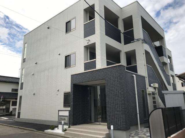 建物外観　外観写真（昼）