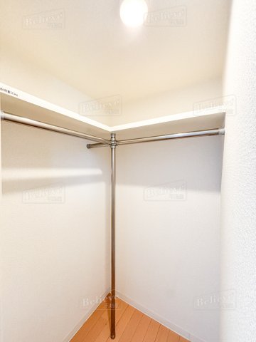 収納　ウォークインクローゼットなので収納豊富です♪