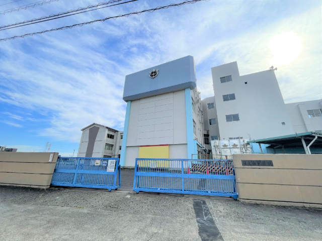 中学校　日進市立日進西中学校（中学校）まで1865m