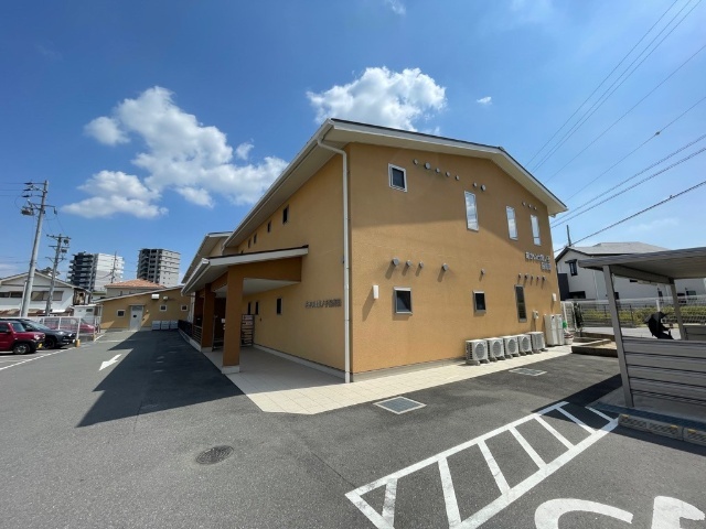 幼稚園・保育園　あかいけ箕ノ手保育園（幼稚園・保育園）まで429m