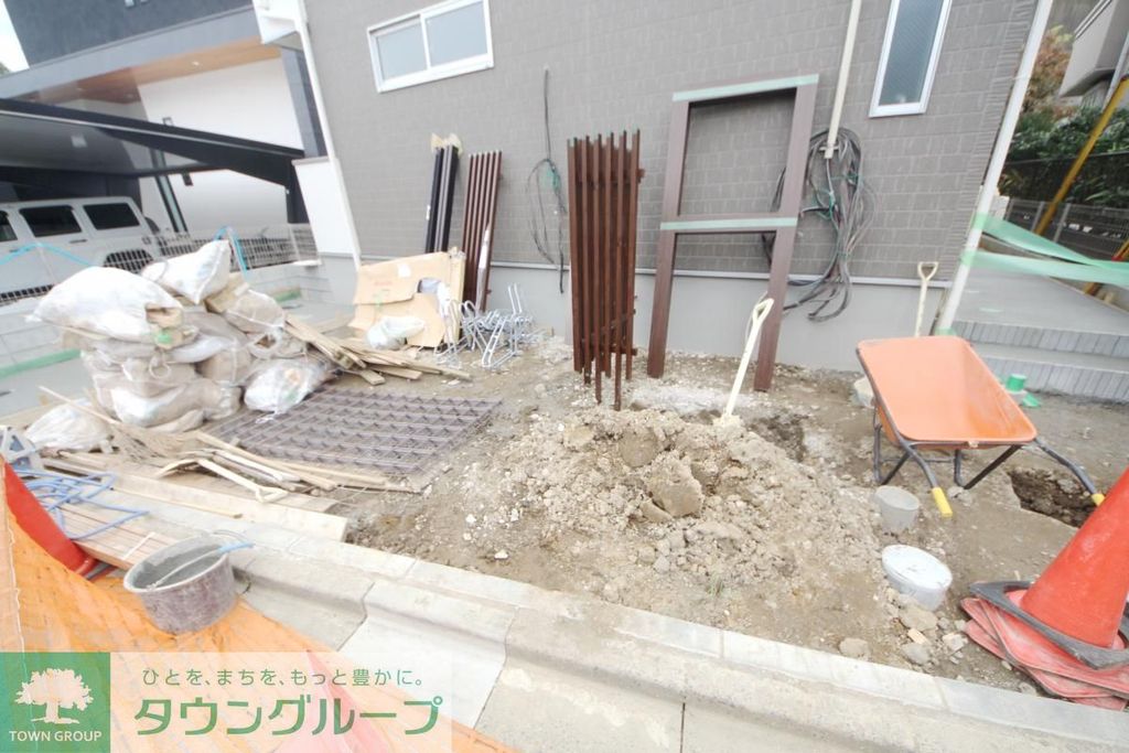 ロビー　庭
