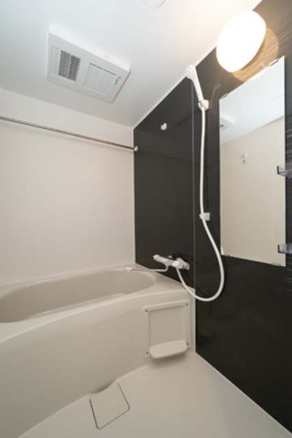 バス・シャワールーム　※写真は同タイプ住戸です。
