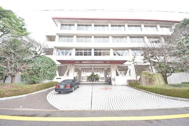 高校・高専　福岡県立福岡中央高校（高校・高専）まで772m