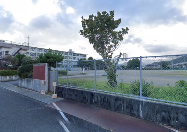 中学校　静岡市立賤機中学校（中学校）まで2000m