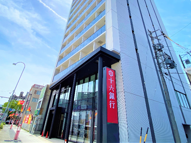 銀行　十六銀行桜山支店（銀行）まで266m