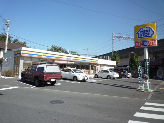 コンビニ　ミニストップ和泉多摩川駅前店（コンビニ）まで447m