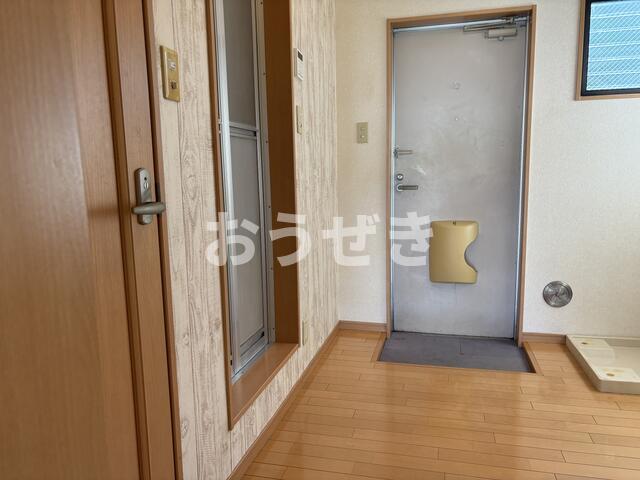 玄関　※同仕様参考写真