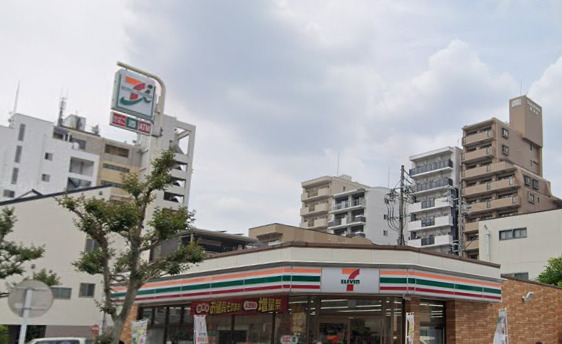 コンビニ　セブンイレブン 名古屋泉2丁目店（コンビニ）まで153m