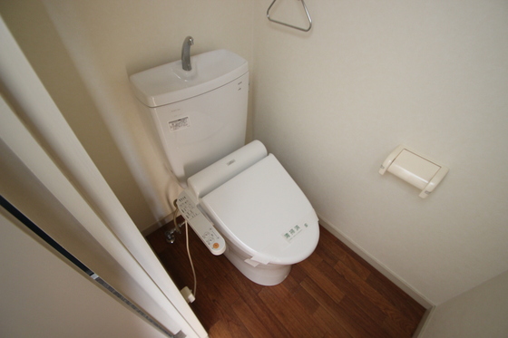 トイレ　※別部屋の写真です