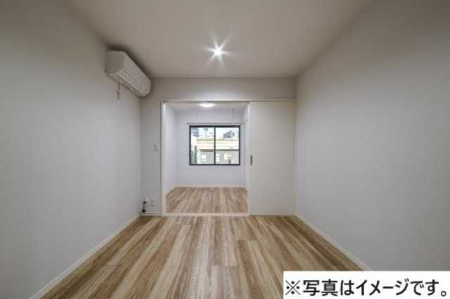 robot home 大塚の居間写真