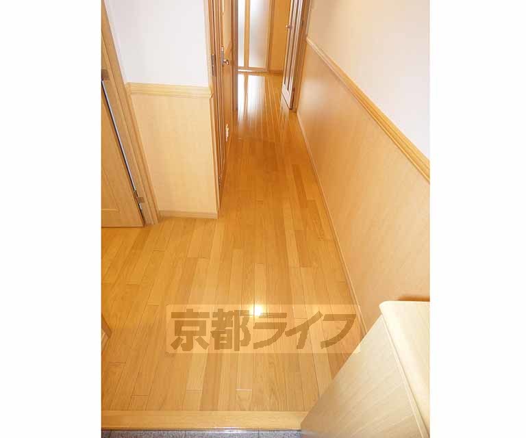 その他部屋・スペース　明るい廊下です