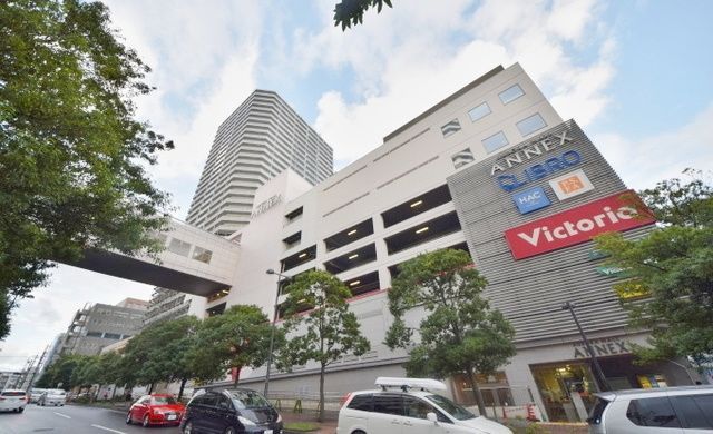 ショッピングセンター　AUROLA MALL ANNEX（ショッピングセンター）まで783m