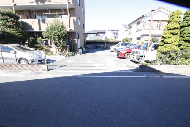 駐車場　駐車場あり（要空き確認）