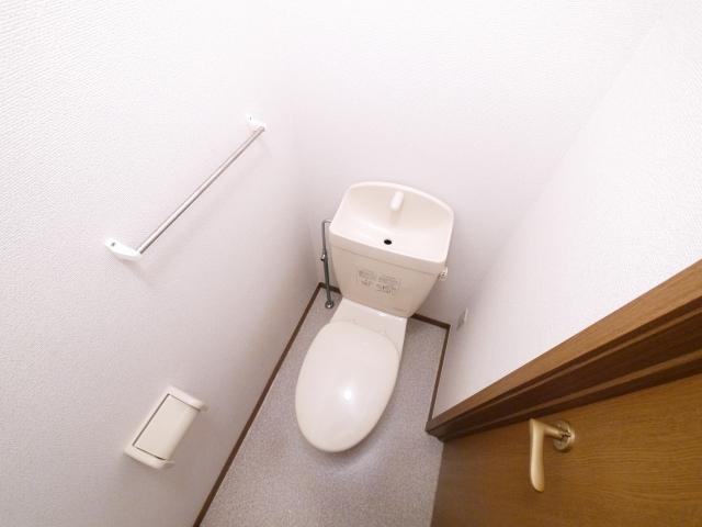 トイレ　ゆったりとした空間のトイレです
