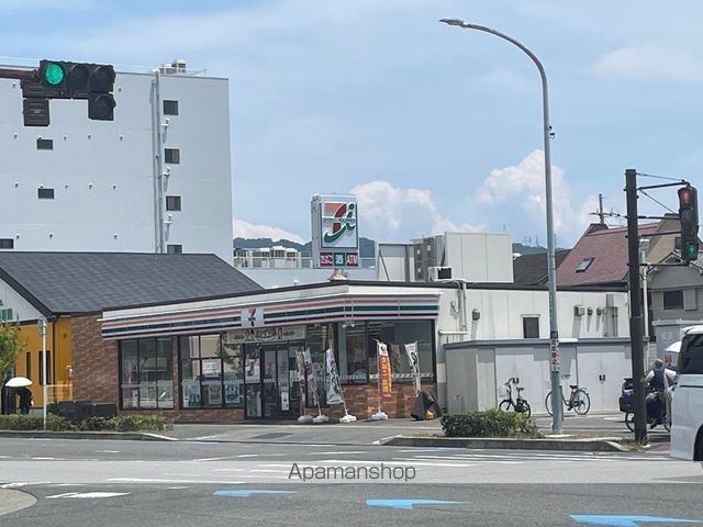 コンビニ　セブン－イレブン八尾南本町１丁目店（コンビニ）まで614m