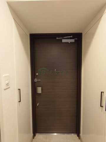 玄関　パークアクシス神楽坂・早稲田通り※別部屋参考写真です。