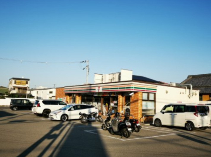 コンビニ　セブン-イレブン 和泉伯太町店（コンビニ）まで313m