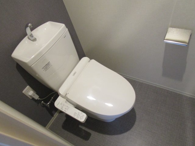 トイレ　画像は603号室です（参考）