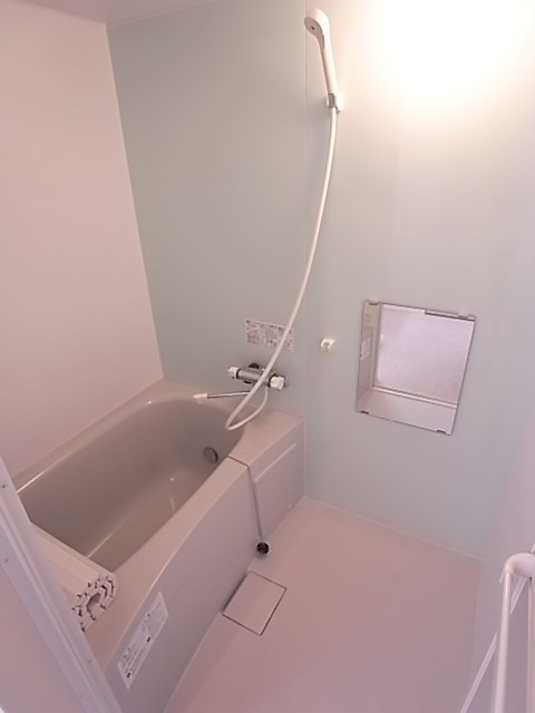 バス・シャワールーム　※他のお部屋の写真になります