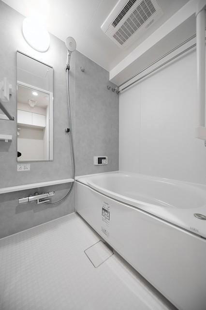 バス・シャワールーム　※写真は同タイプ住戸です。