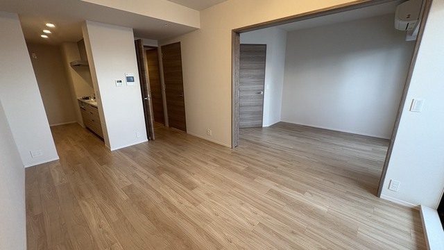 ブランズタワー御堂筋本町の居間写真
