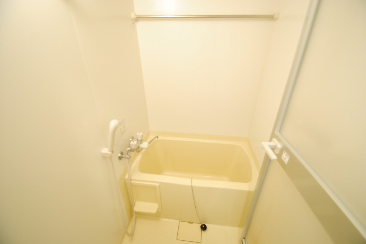 ラフィネ牛田本町の風呂写真