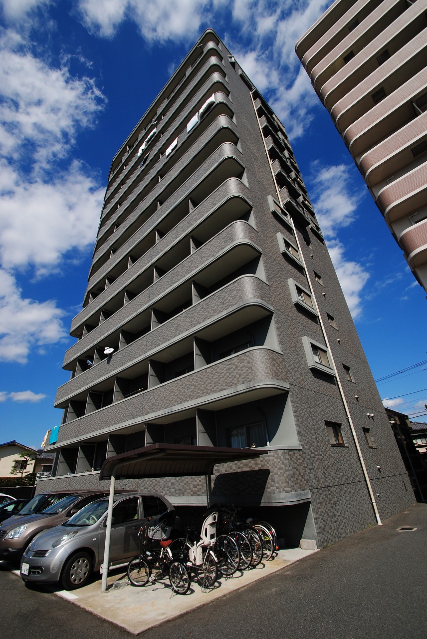ラフィネ牛田本町の外観写真