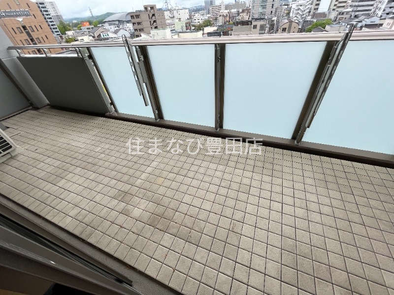 バルコニー　同型別部屋写真
