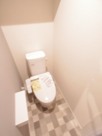 トイレ　※同仕様写真です