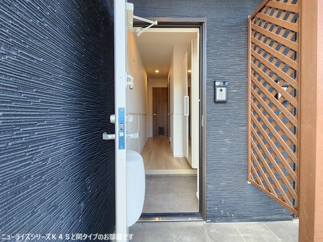 リヴィエール・クレール Iの玄関写真