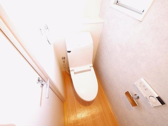トイレ　ゆったりとした空間のトイレです