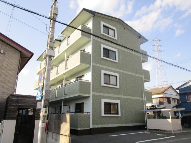 エルーセラの外観写真