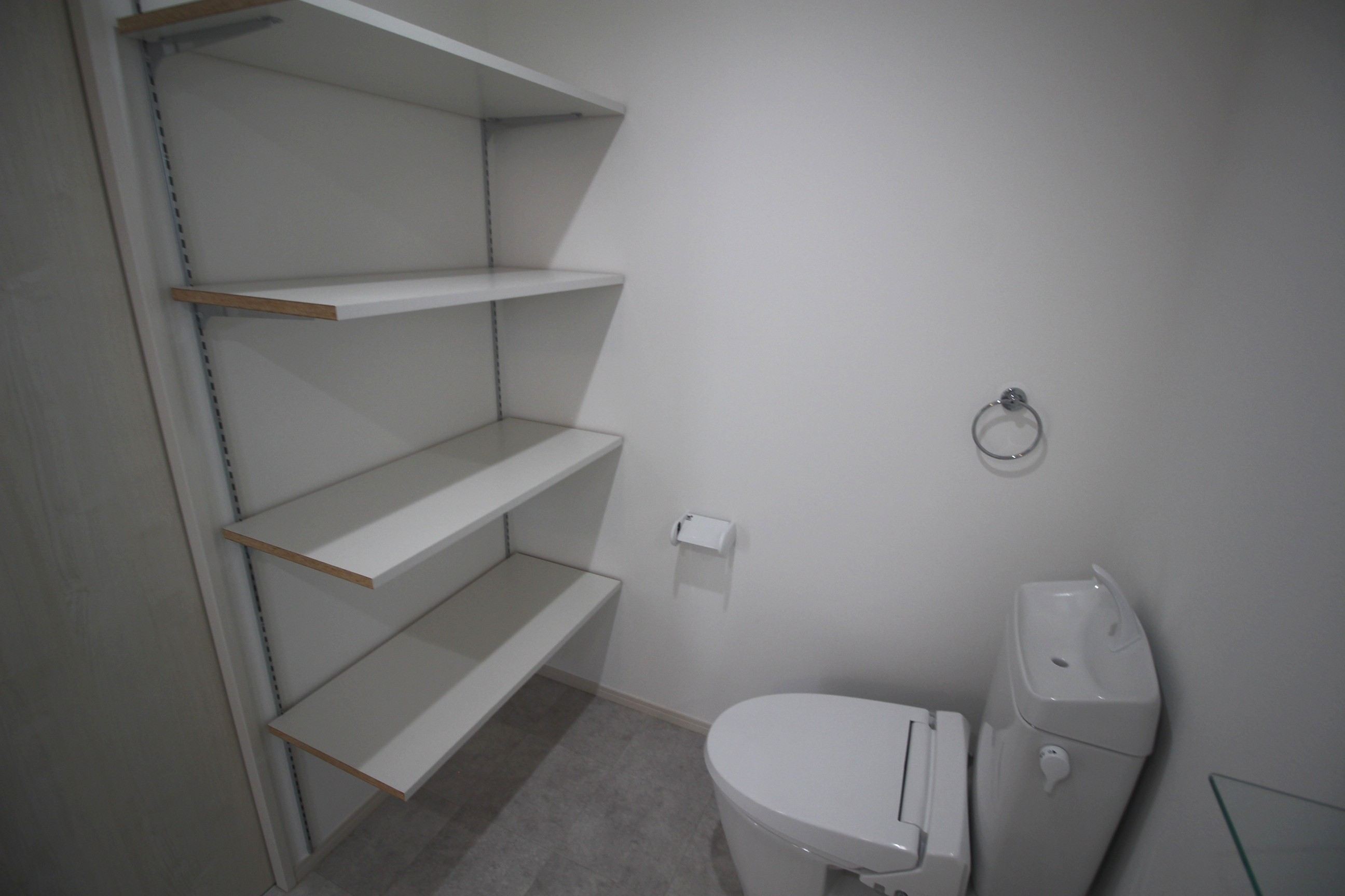 s.a box寺家B棟のトイレ写真