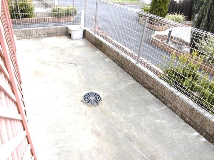 庭　図面と現状に相違がある場合には現状を優先