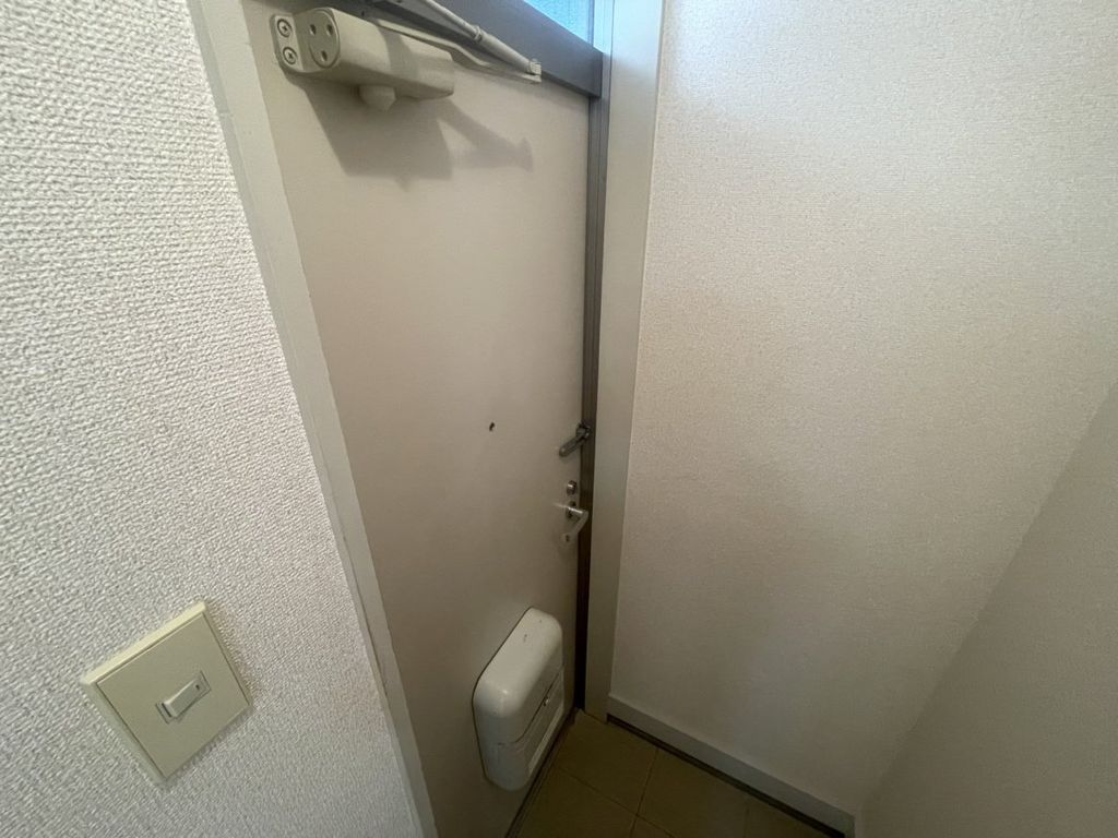 テラス今川Bの玄関写真