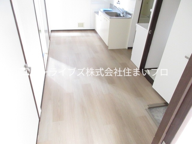 京阪本線 古川橋駅 徒歩7分 2階建 築42年の居間写真