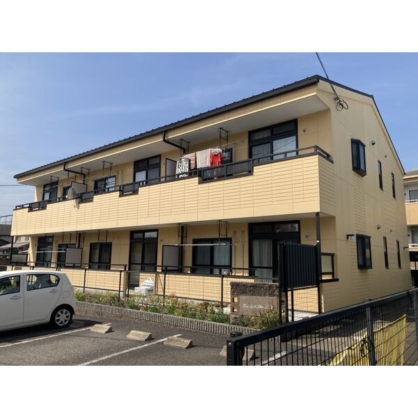 地下鉄桜通線 徳重駅 バス乗車時間：14分 最寄りバス停で下車 徒歩3分 築24年